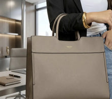 Carregar imagem no visualizador da galeria, SABRYNA - Bolsa Pasta para Notebook
