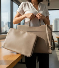 Carregar imagem no visualizador da galeria, SABRYNA - Bolsa Pasta para Notebook
