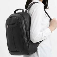 Carregar imagem no visualizador da galeria, Mochila Feminina de Couro Texturizado
